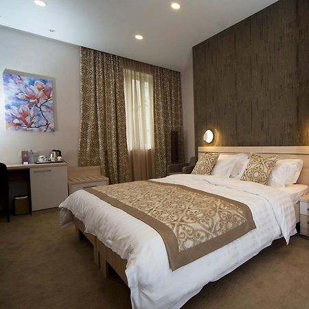 Iberia Didube Hotell Tbilisi Exteriör bild