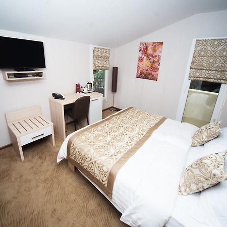 Iberia Didube Hotell Tbilisi Exteriör bild