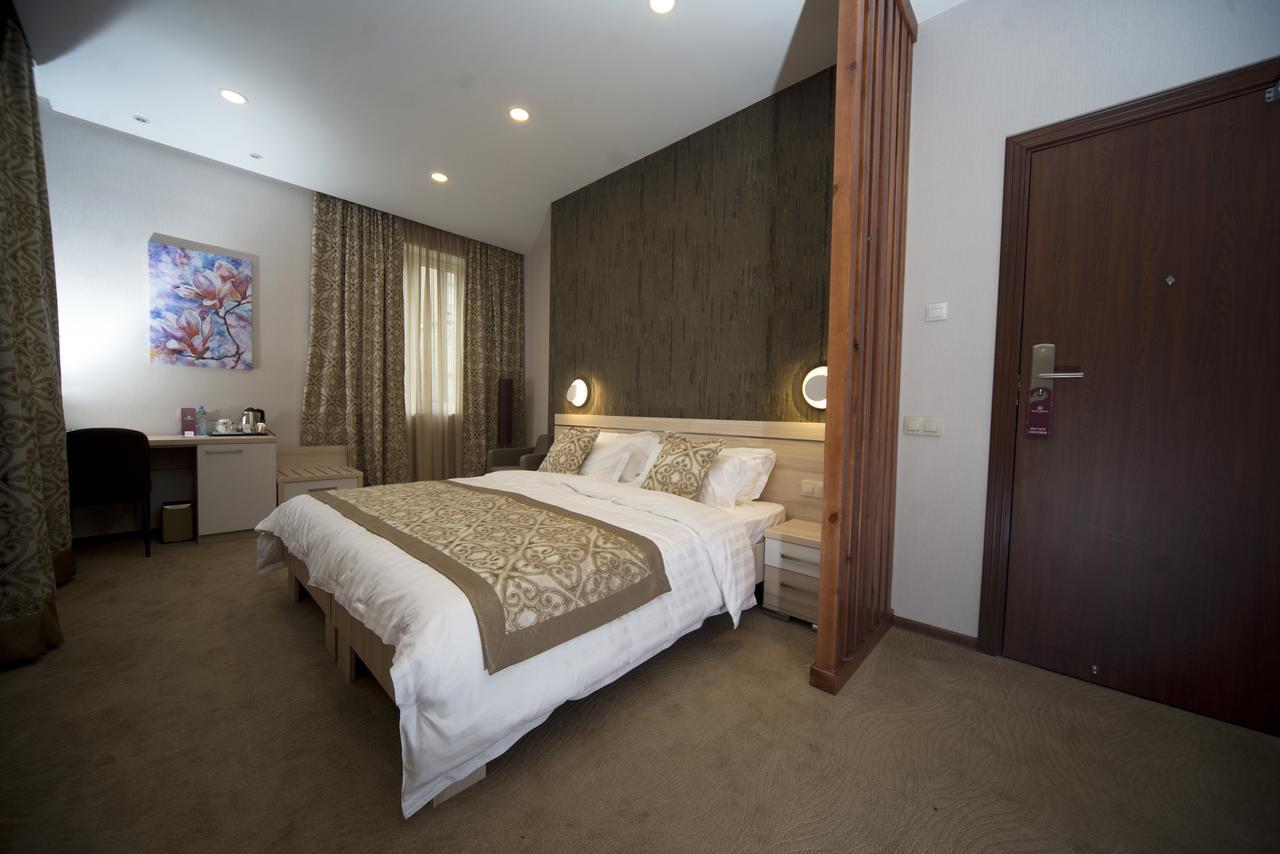 Iberia Didube Hotell Tbilisi Exteriör bild