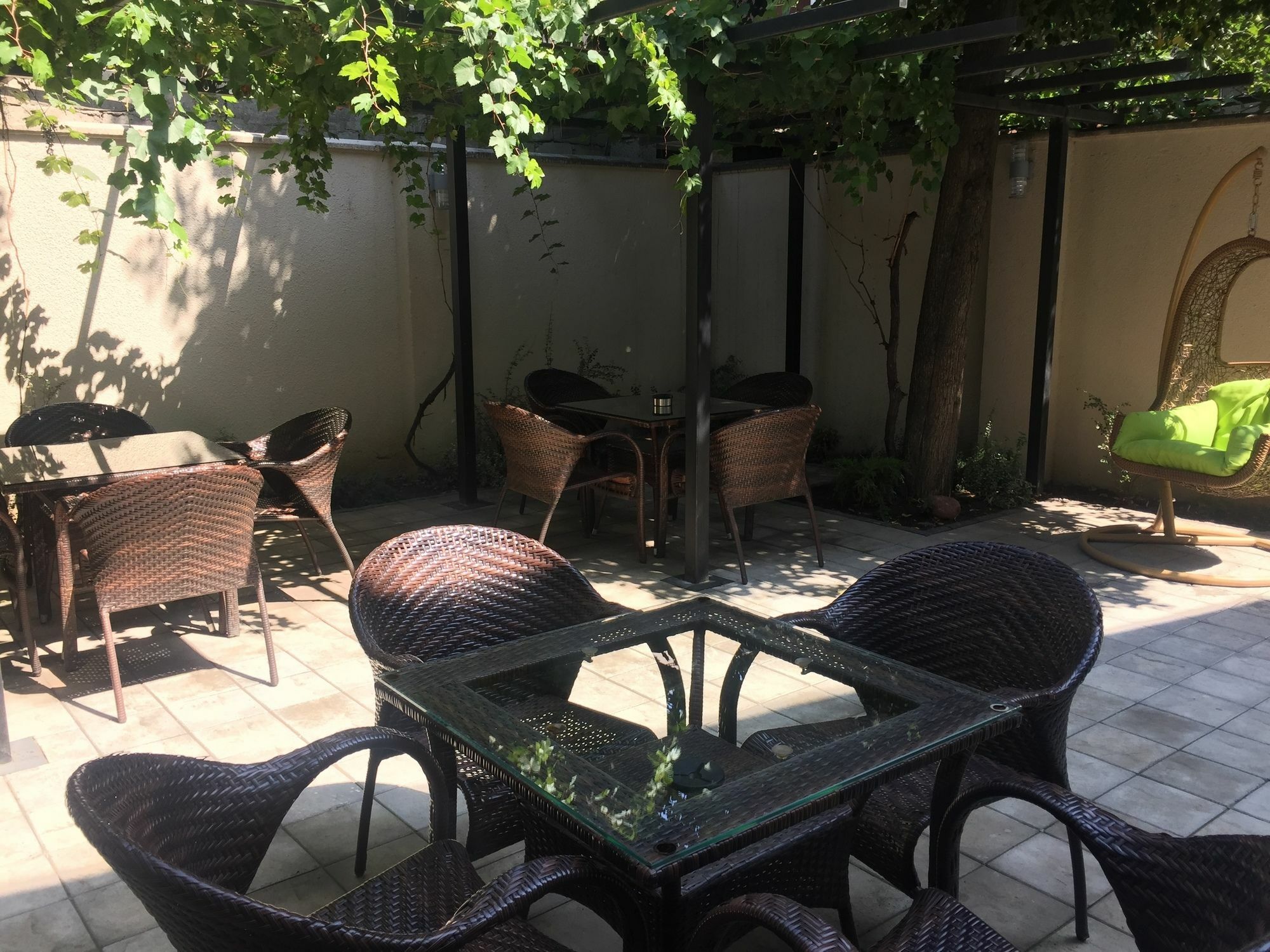 Iberia Didube Hotell Tbilisi Exteriör bild